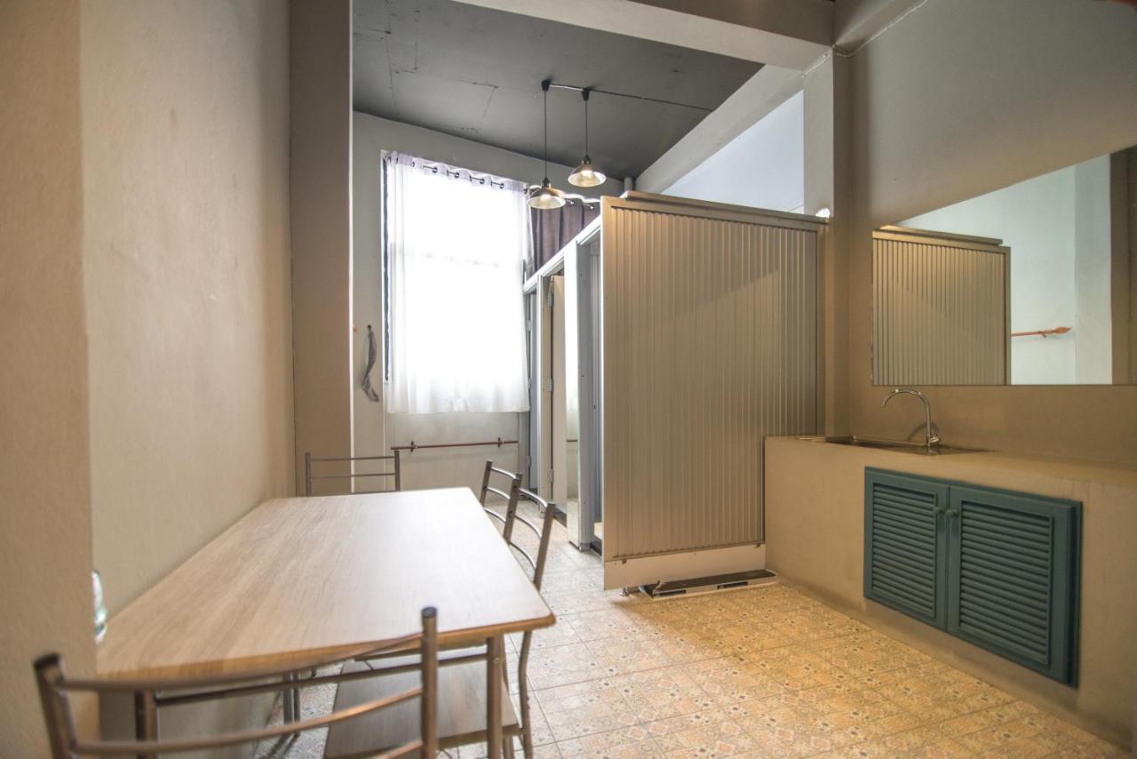 Tha Hostel Chiang Mai Ngoại thất bức ảnh